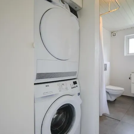 Three-bedroom Holiday In Prázdninový dům